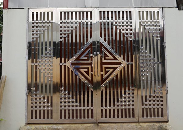 Xưởng làm cửa cổng inox đẹp tại Hải Phòng